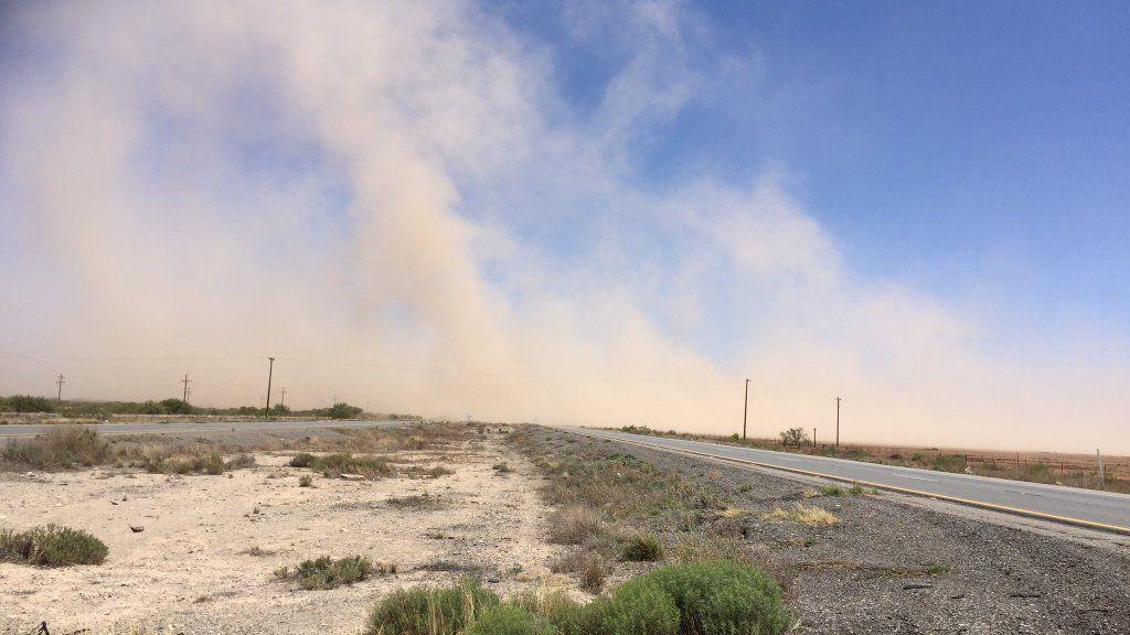 Dust storm closes Interstate-10 near the Arizona-New Mexico border